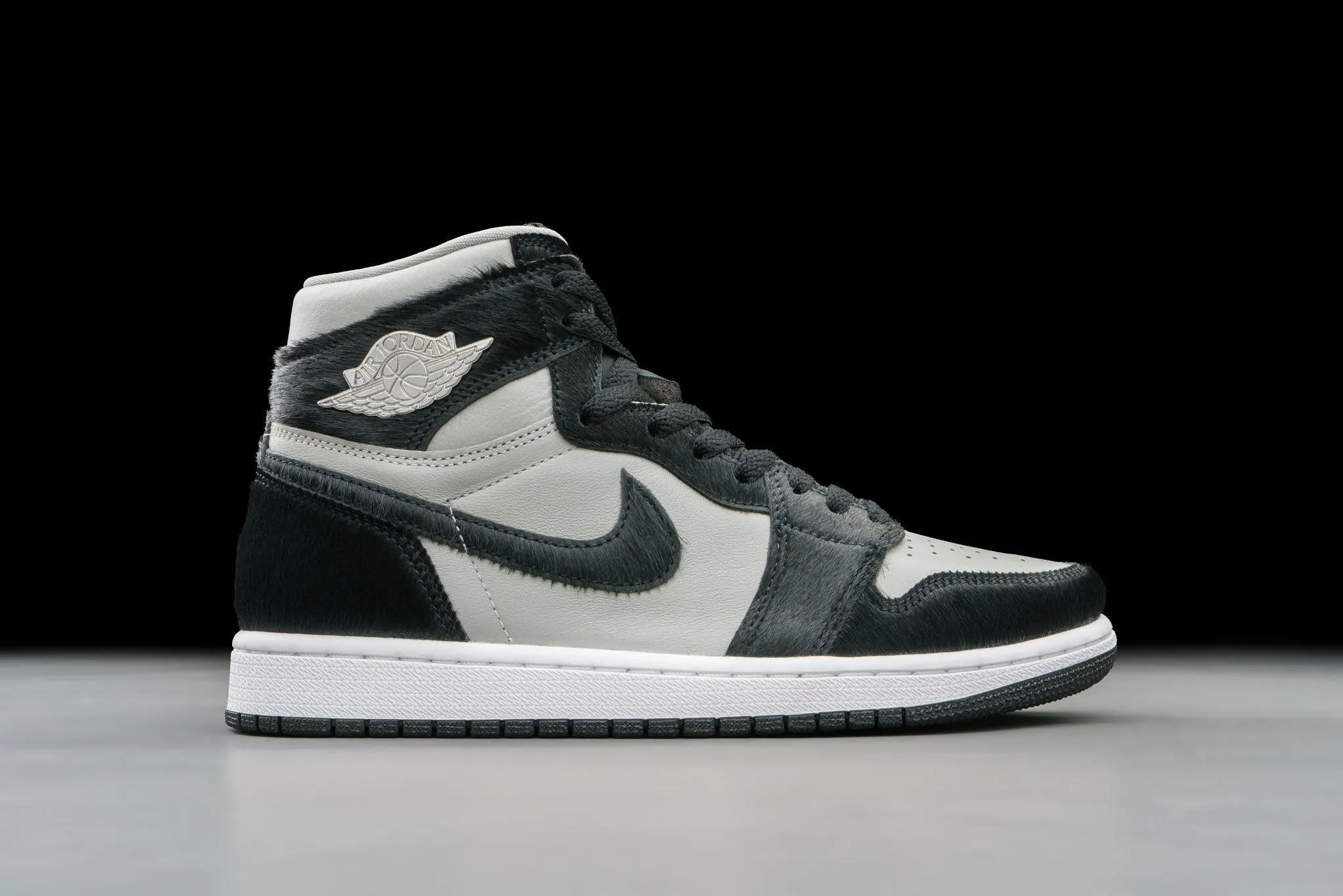 Air Jordan 1 Retro High OG Twist 2.0 Medium Grey