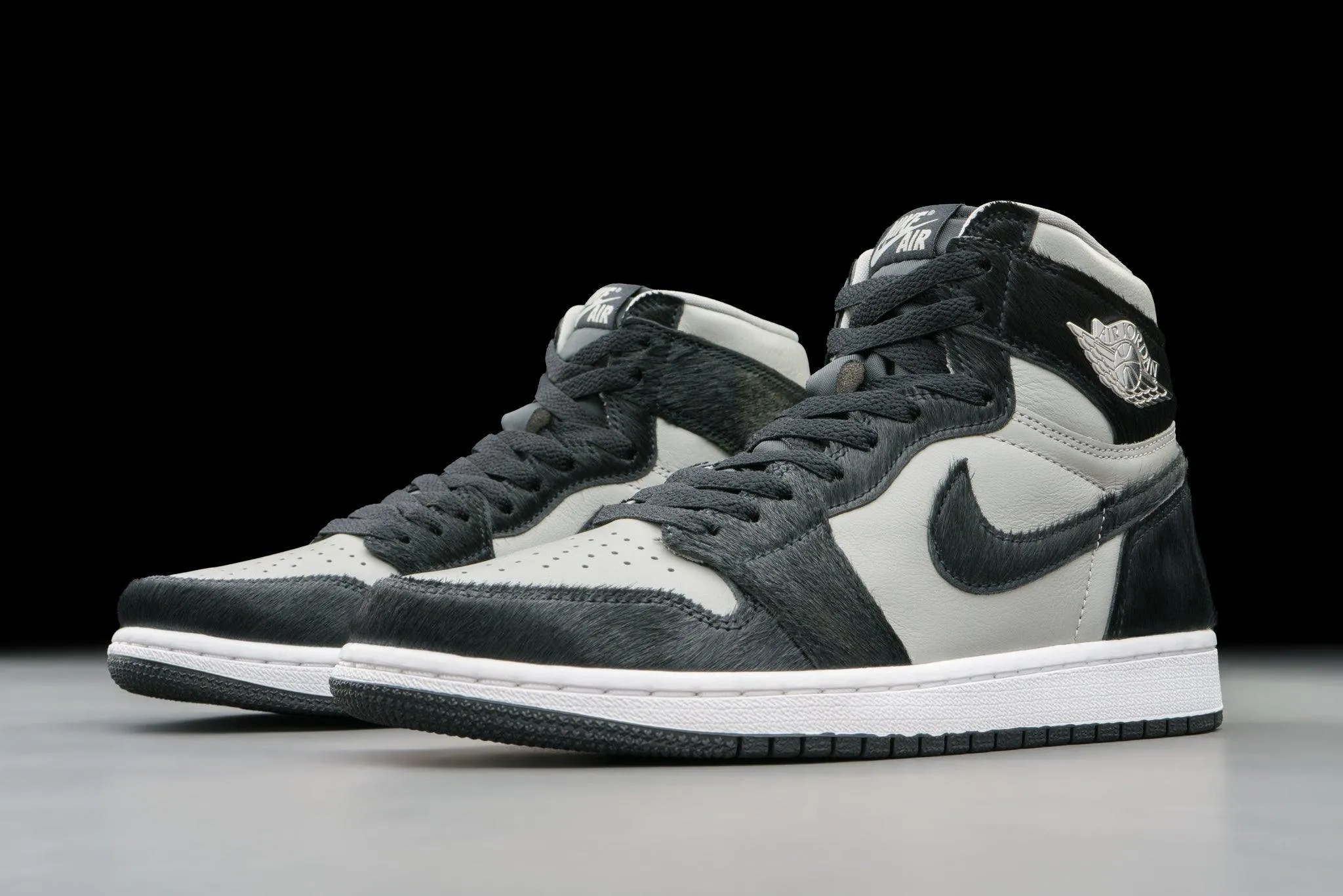 Air Jordan 1 Retro High OG Twist 2.0 Medium Grey