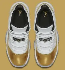 Air Jordan 11 Retro Low Closing Ceremony (GS) 528896-103