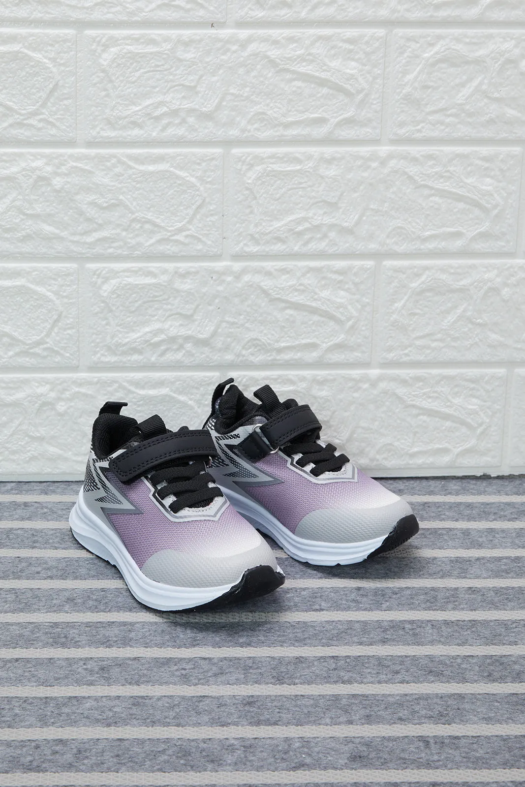 Grey Meash Trainer