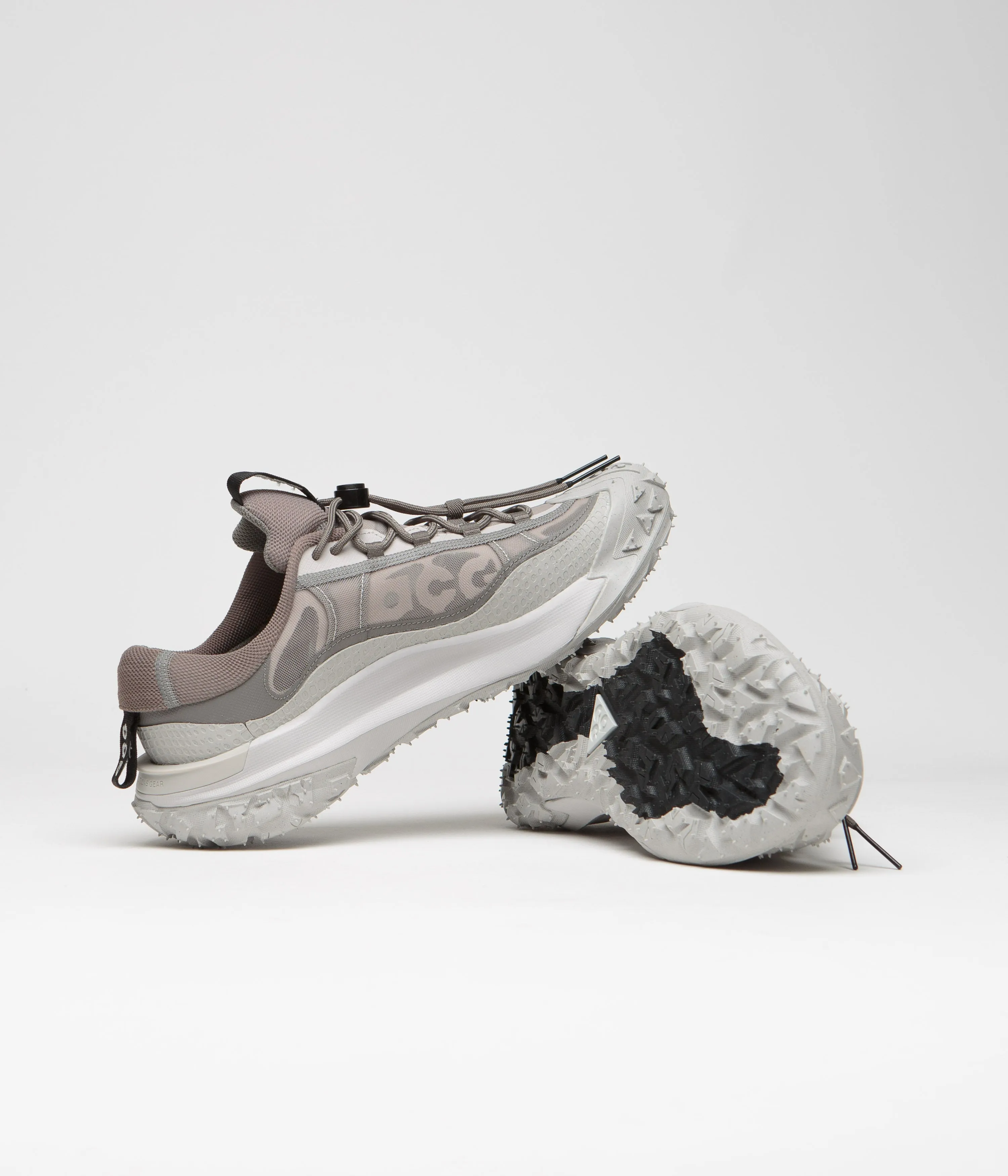 Nike ACG Mountain Fly 2 Low Shoes - Light Iron Ore / Black - Flat Pewter