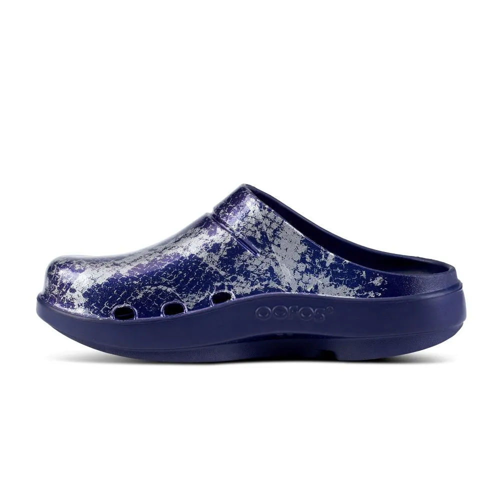 'OOFOS' Women's OOcloog Clog Limited Edition - Navy / Silver Snake