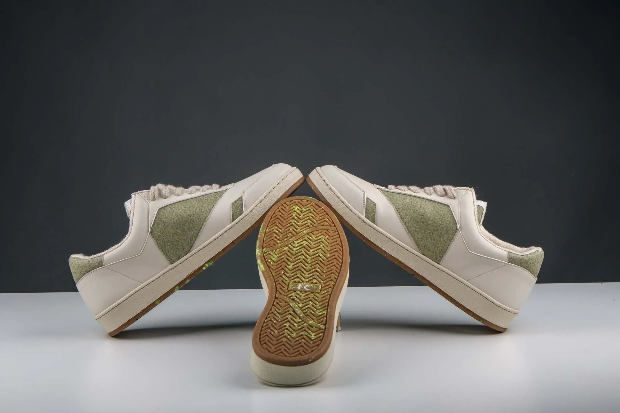 RC Retro Corn Leather Vegan Sneakers | Beige & Green