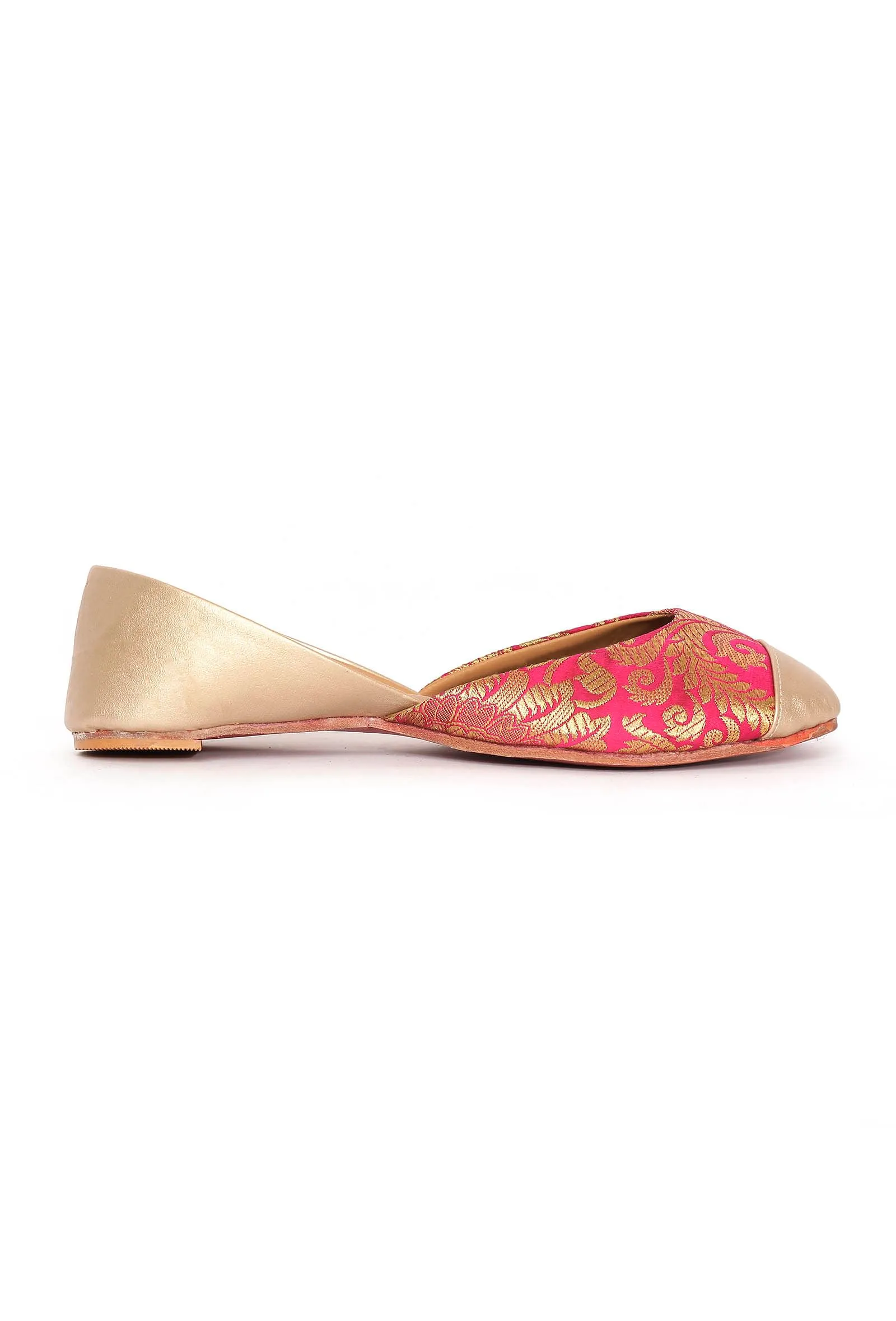 Rose Pink Brocade Juttis