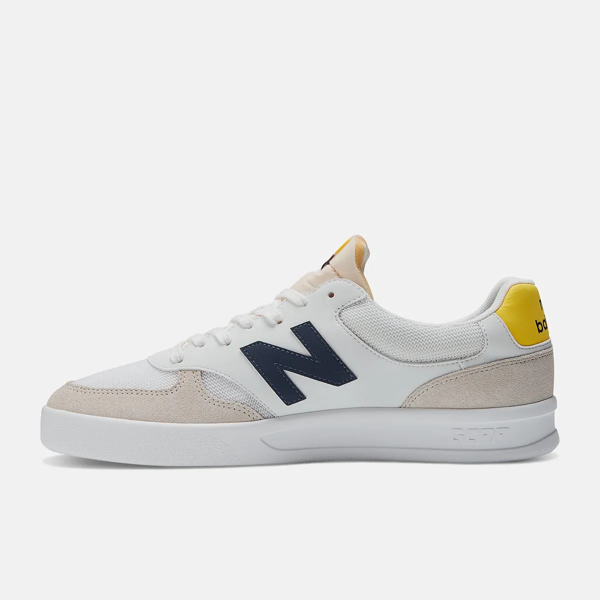 Scarpe Uomo NEW BALANCE Sneakers 300 in Mesh e Suede colore White e Navy