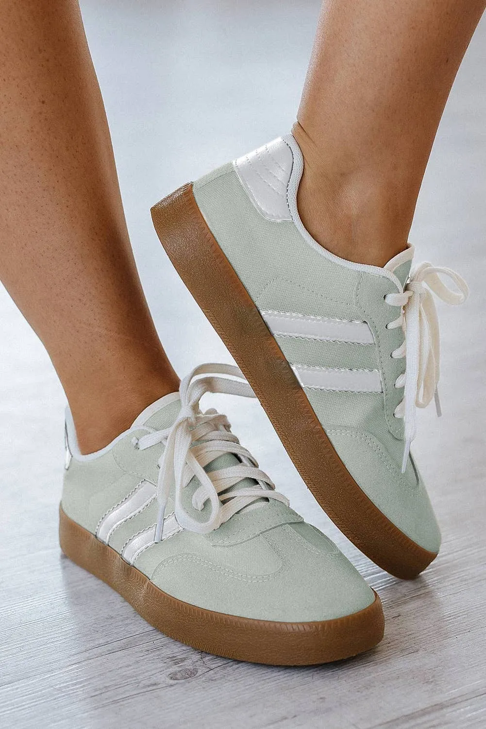 Striped Lace-up Flat Sneakers