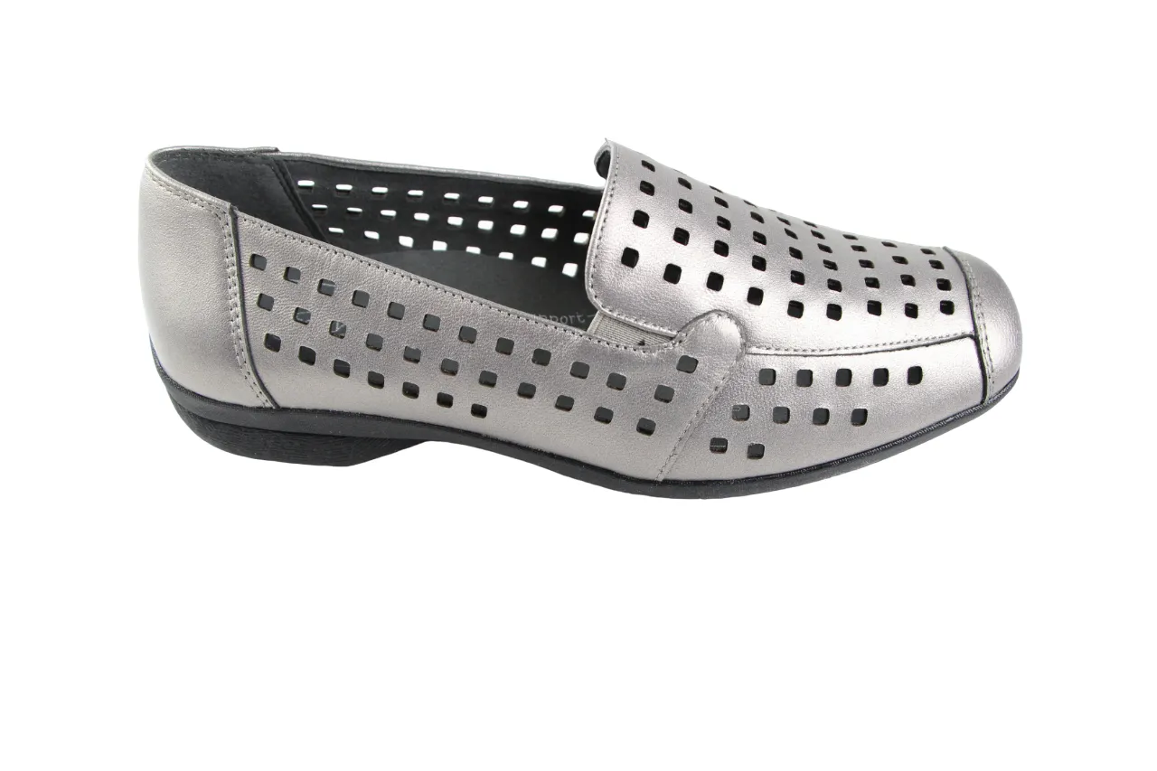 Womens Homyped Lizzy Platinum Sandals Slip On Shoes Flats